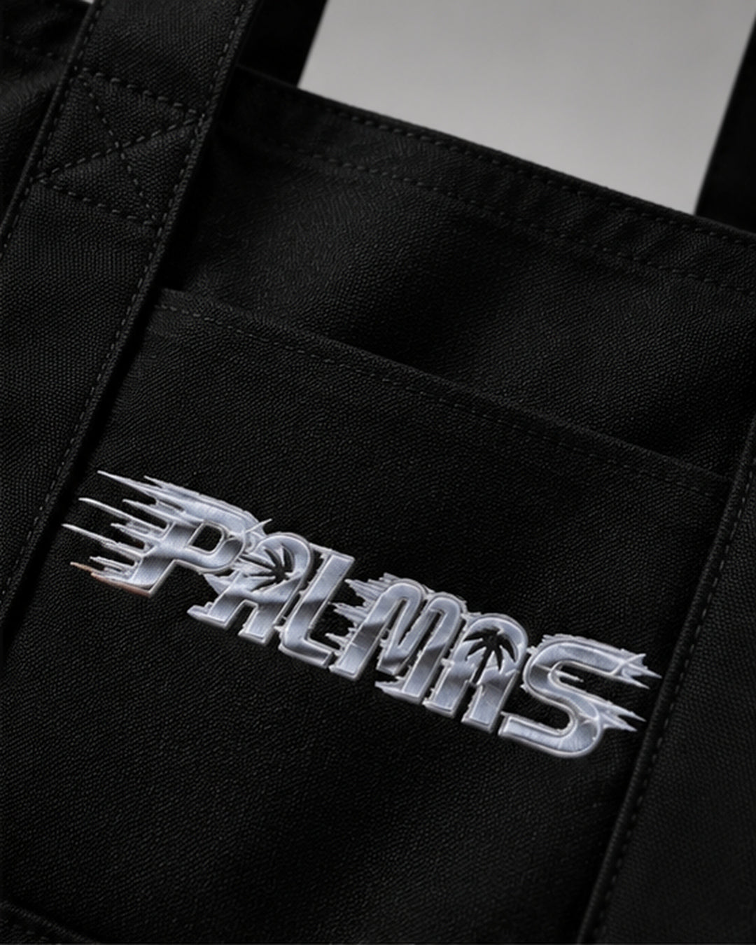 Palmas Tote - logo detail